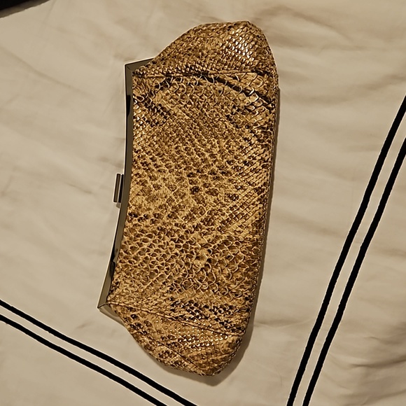 NY&CO python print clutch - Picture 9 of 9